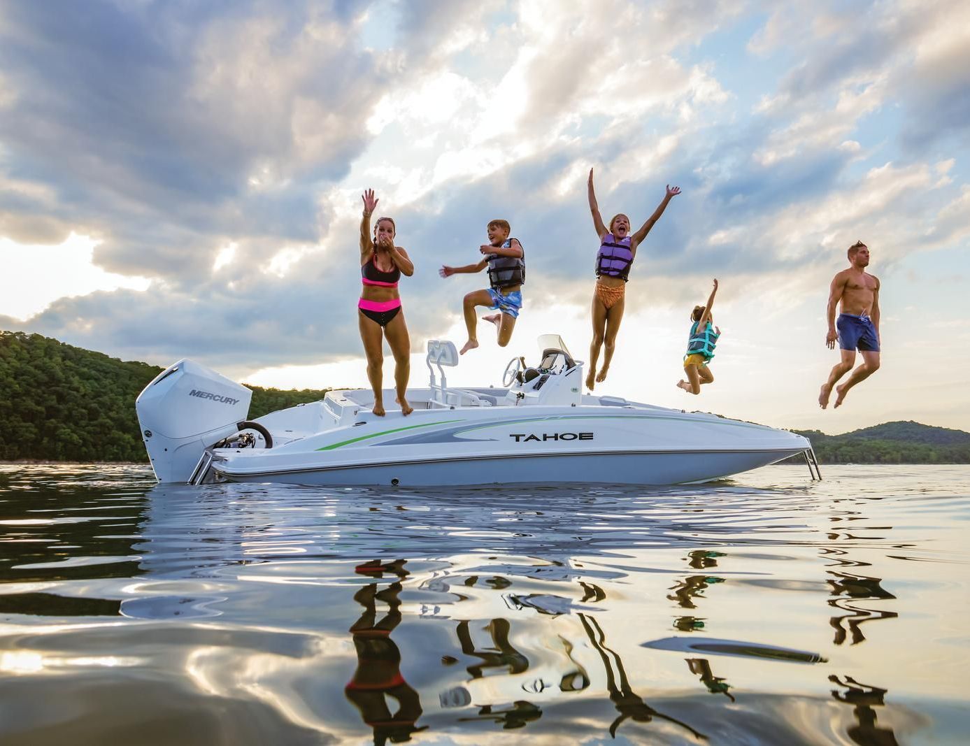 Deck boat rentals